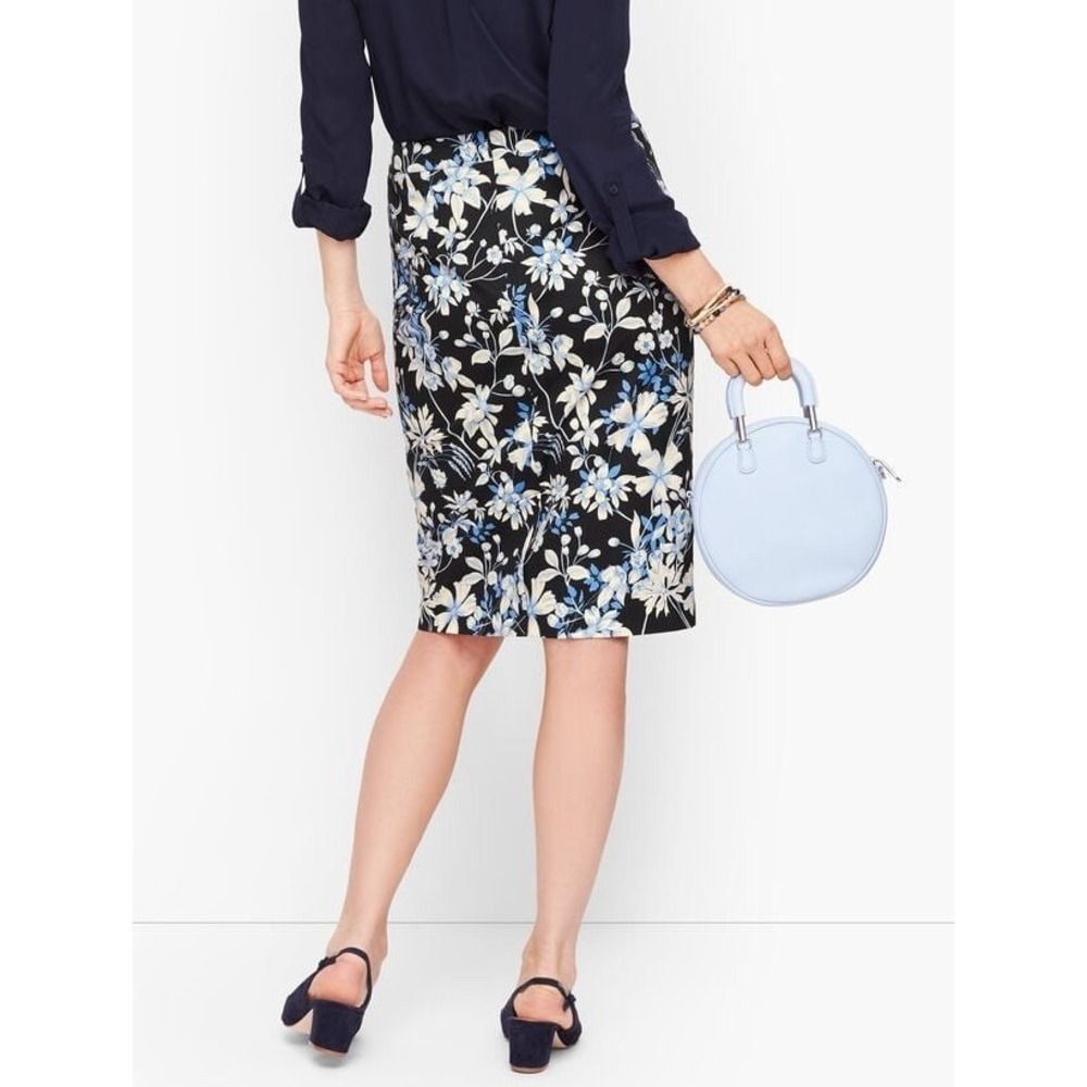 TALBOTS Garden Floral Pencil Skirt Sateen Office Career Knee Black Blue 16 Pet - Picture 5 of 16